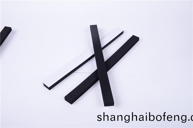 CR減(jian)震(zhen)保溫(wen)條(tiao)