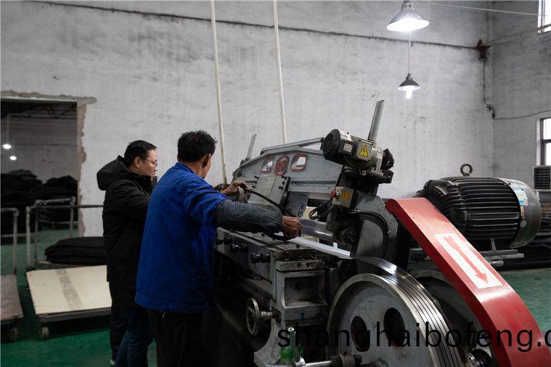 加(jia)工(gong)現(xian)場(chang)